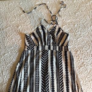 CUPSHE Black Cream Vertical Print Maxi Dress